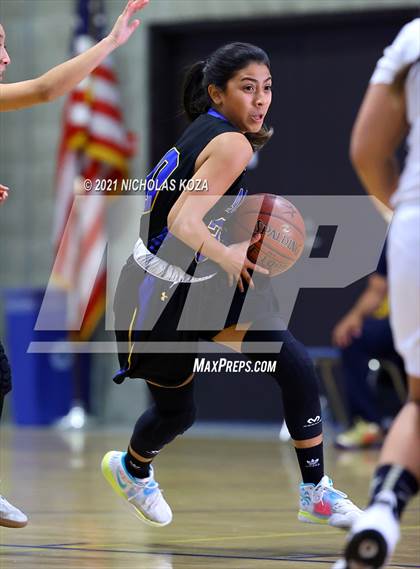Thumbnail 3 in  Mary Star of the Sea vs. Agoura (CIF-SS D4AA Final) photogallery.