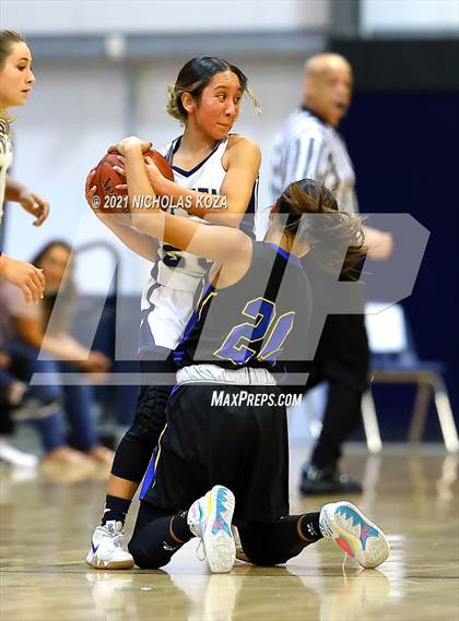Thumbnail 2 in  Mary Star of the Sea vs. Agoura (CIF-SS D4AA Final) photogallery.