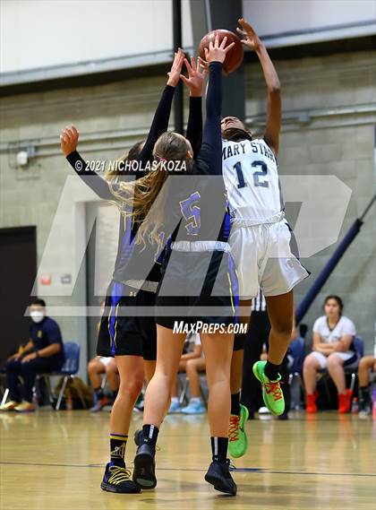 Thumbnail 2 in  Mary Star of the Sea vs. Agoura (CIF-SS D4AA Final) photogallery.