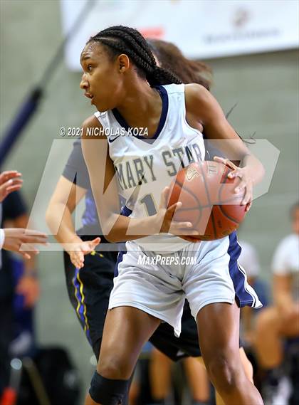 Thumbnail 3 in  Mary Star of the Sea vs. Agoura (CIF-SS D4AA Final) photogallery.