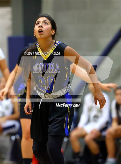 Thumbnail 3 in  Mary Star of the Sea vs. Agoura (CIF-SS D4AA Final) photogallery.