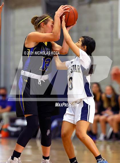 Thumbnail 2 in  Mary Star of the Sea vs. Agoura (CIF-SS D4AA Final) photogallery.