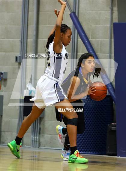 Thumbnail 3 in  Mary Star of the Sea vs. Agoura (CIF-SS D4AA Final) photogallery.