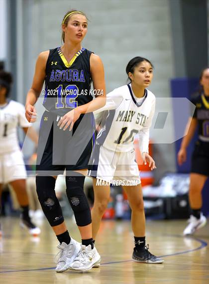 Thumbnail 1 in  Mary Star of the Sea vs. Agoura (CIF-SS D4AA Final) photogallery.