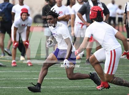 Thumbnail 3 in Rancho Cucamonga vs. Mater Dei (Battle At The Beach) photogallery.