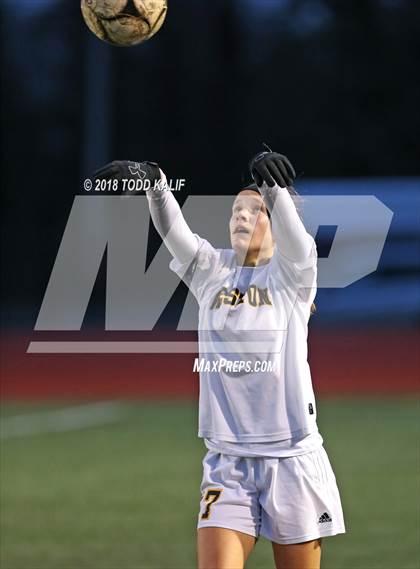 Thumbnail 2 in Plainfield vs. Weston photogallery.