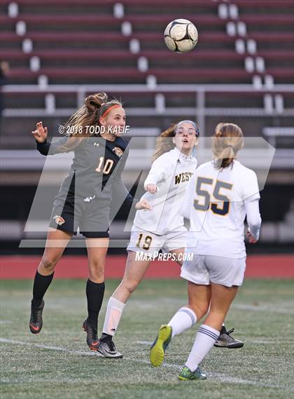 Thumbnail 3 in Plainfield vs. Weston photogallery.