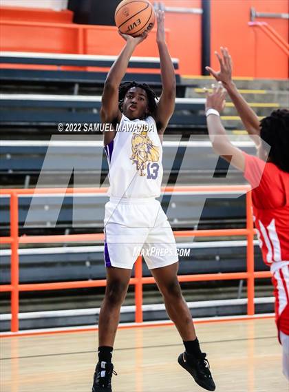 Thumbnail 3 in Lynwood vs Serra (Beverly Hills Tournament) photogallery.