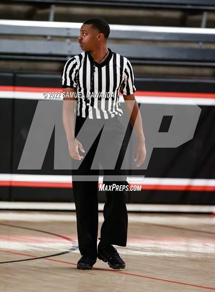 Thumbnail 2 in Lynwood vs Serra (Beverly Hills Tournament) photogallery.