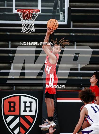Thumbnail 3 in Lynwood vs Serra (Beverly Hills Tournament) photogallery.