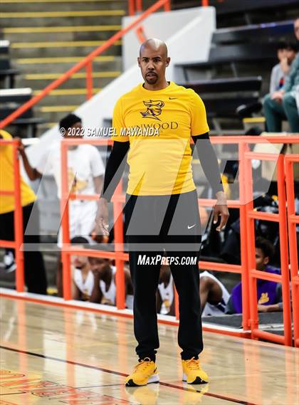 Thumbnail 3 in Lynwood vs Serra (Beverly Hills Tournament) photogallery.