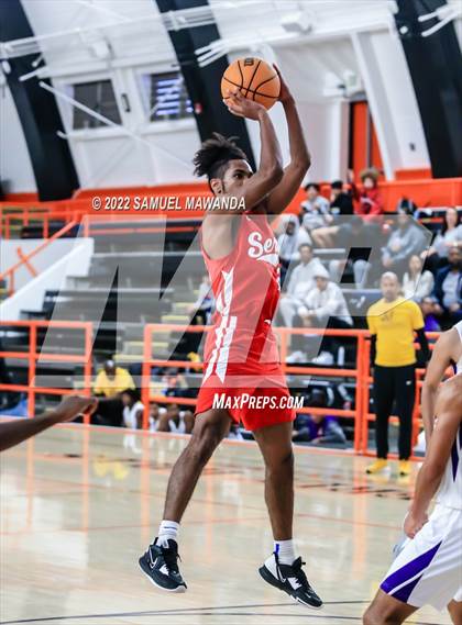 Thumbnail 1 in Lynwood vs Serra (Beverly Hills Tournament) photogallery.