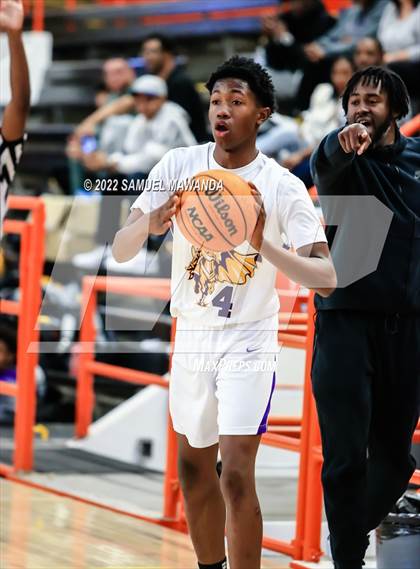 Thumbnail 3 in Lynwood vs Serra (Beverly Hills Tournament) photogallery.