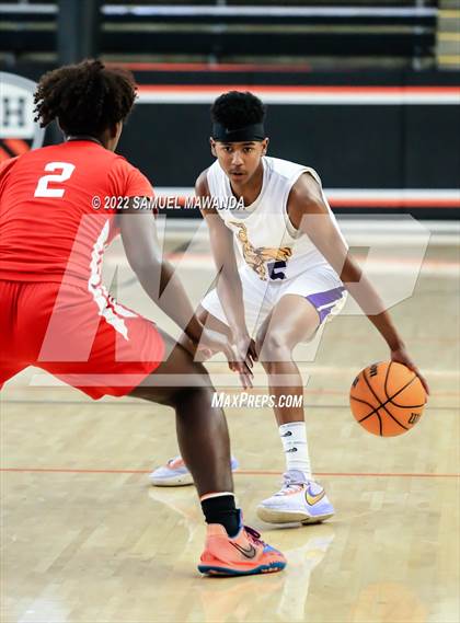 Thumbnail 2 in Lynwood vs Serra (Beverly Hills Tournament) photogallery.