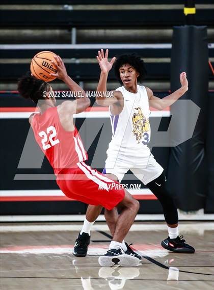 Thumbnail 2 in Lynwood vs Serra (Beverly Hills Tournament) photogallery.