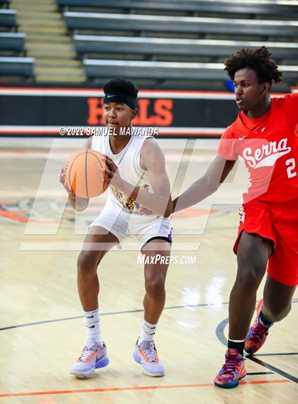 Thumbnail 2 in Lynwood vs Serra (Beverly Hills Tournament) photogallery.