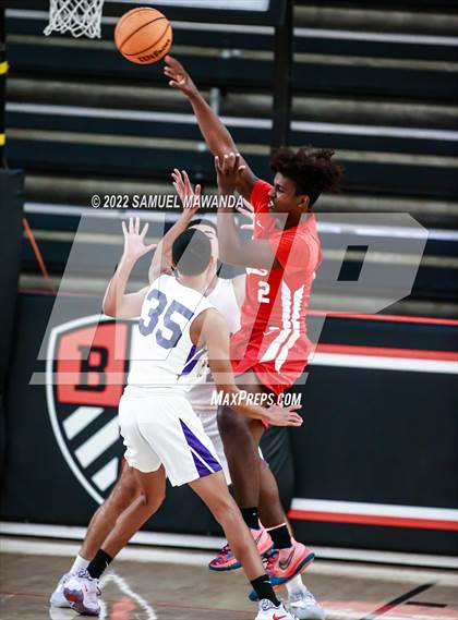 Thumbnail 3 in Lynwood vs Serra (Beverly Hills Tournament) photogallery.