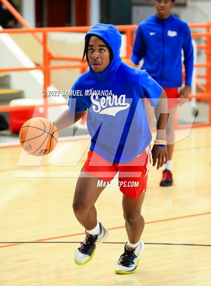 Thumbnail 1 in Lynwood vs Serra (Beverly Hills Tournament) photogallery.