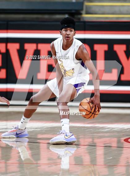 Thumbnail 2 in Lynwood vs Serra (Beverly Hills Tournament) photogallery.