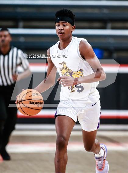 Thumbnail 2 in Lynwood vs Serra (Beverly Hills Tournament) photogallery.