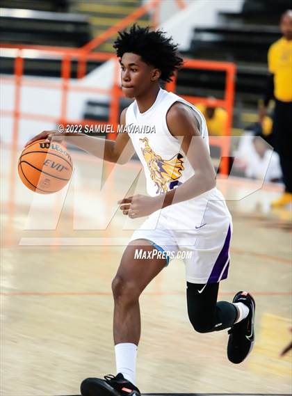Thumbnail 1 in Lynwood vs Serra (Beverly Hills Tournament) photogallery.