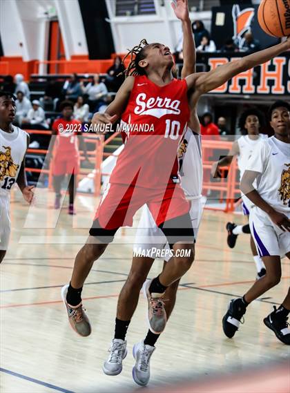 Thumbnail 2 in Lynwood vs Serra (Beverly Hills Tournament) photogallery.