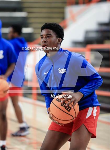 Thumbnail 3 in Lynwood vs Serra (Beverly Hills Tournament) photogallery.