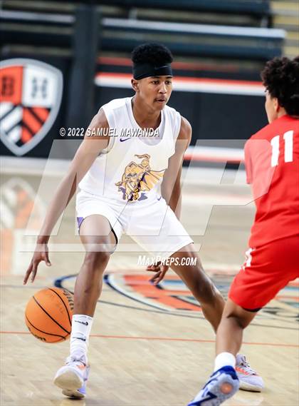 Thumbnail 2 in Lynwood vs Serra (Beverly Hills Tournament) photogallery.