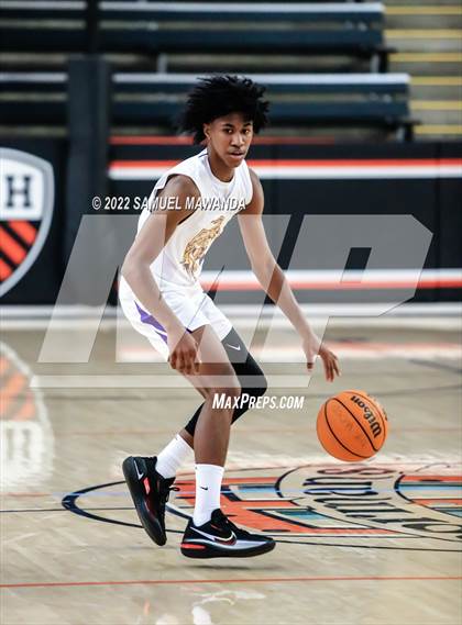 Thumbnail 3 in Lynwood vs Serra (Beverly Hills Tournament) photogallery.