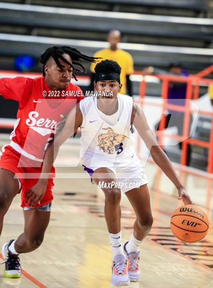 Thumbnail 2 in Lynwood vs Serra (Beverly Hills Tournament) photogallery.