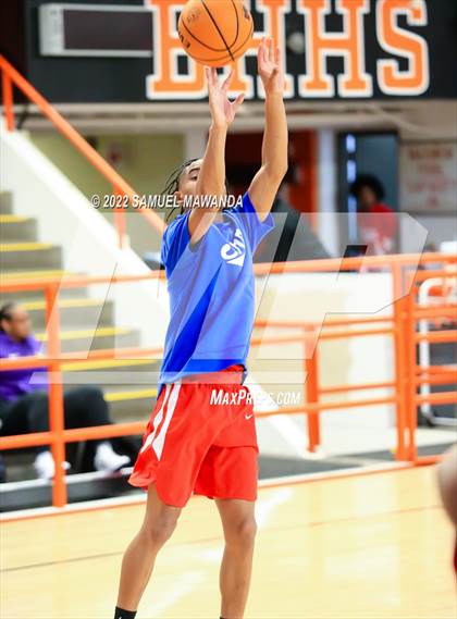 Thumbnail 2 in Lynwood vs Serra (Beverly Hills Tournament) photogallery.