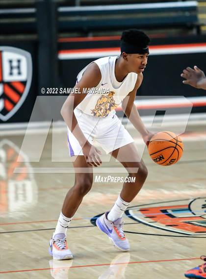 Thumbnail 1 in Lynwood vs Serra (Beverly Hills Tournament) photogallery.