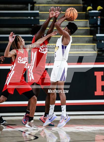 Thumbnail 2 in Lynwood vs Serra (Beverly Hills Tournament) photogallery.