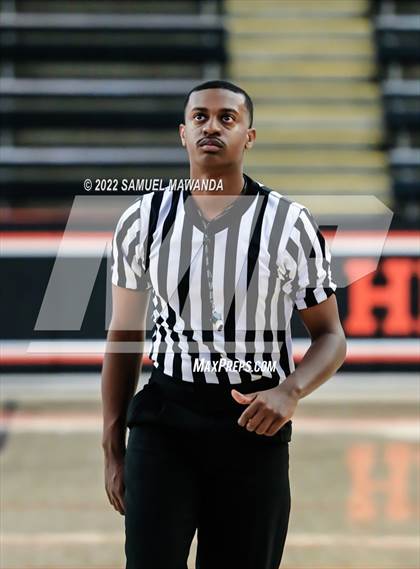 Thumbnail 1 in Lynwood vs Serra (Beverly Hills Tournament) photogallery.