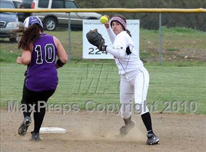 Thumbnail 3 in Shasta @ Foothill photogallery.