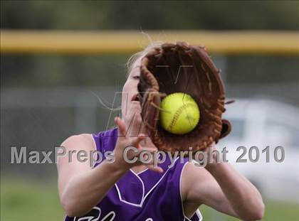 Thumbnail 3 in Shasta @ Foothill photogallery.