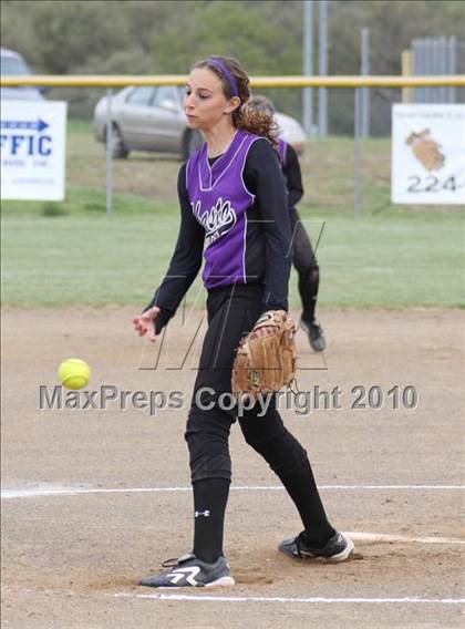 Thumbnail 3 in Shasta @ Foothill photogallery.