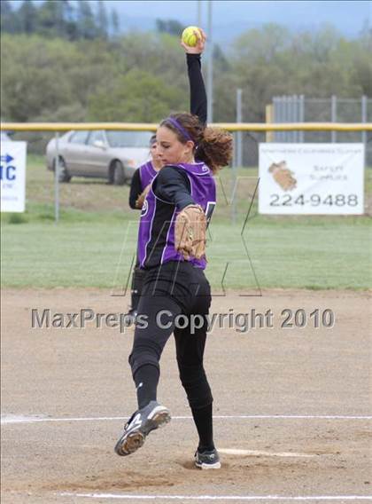 Thumbnail 2 in Shasta @ Foothill photogallery.
