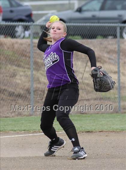 Thumbnail 2 in Shasta @ Foothill photogallery.