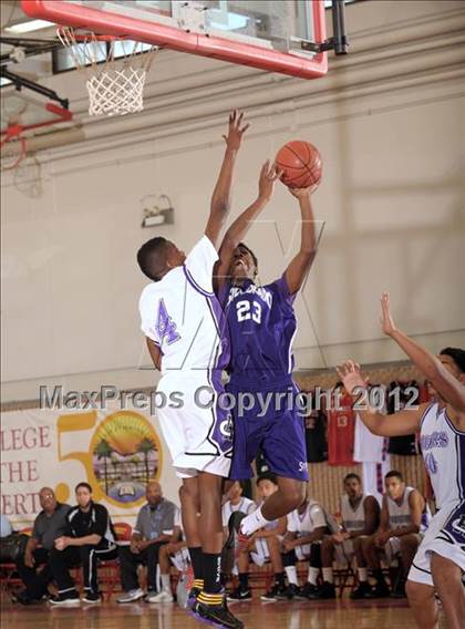 Thumbnail 3 in Silverado vs Rancho Cucamonga (MaxPreps Holiday Classic) photogallery.