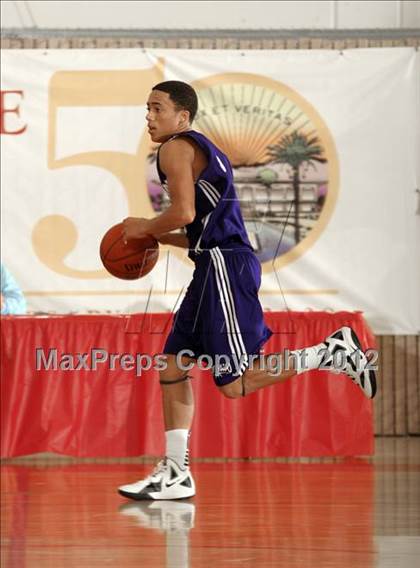Thumbnail 3 in Silverado vs Rancho Cucamonga (MaxPreps Holiday Classic) photogallery.