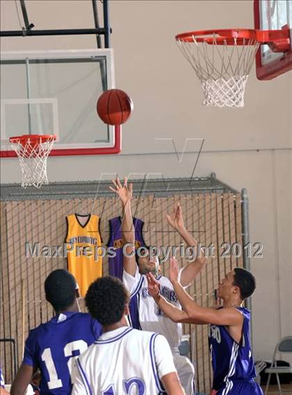 Thumbnail 3 in Silverado vs Rancho Cucamonga (MaxPreps Holiday Classic) photogallery.