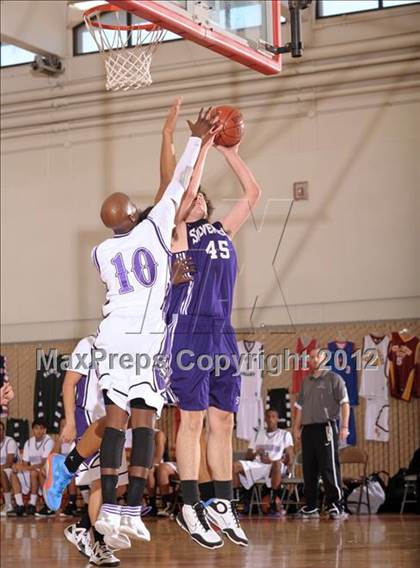 Thumbnail 2 in Silverado vs Rancho Cucamonga (MaxPreps Holiday Classic) photogallery.