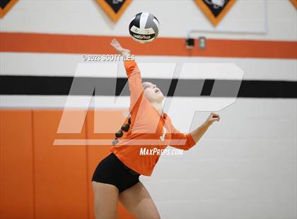 Thumbnail 2 in Berne Union @ Amanda-Clearcreek photogallery.