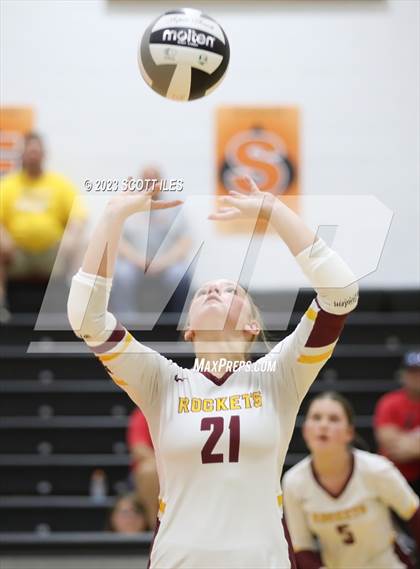 Thumbnail 2 in Berne Union @ Amanda-Clearcreek photogallery.