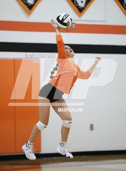 Thumbnail 3 in Berne Union @ Amanda-Clearcreek photogallery.