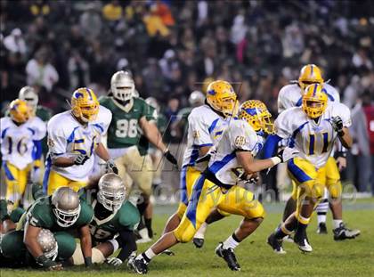 Thumbnail 2 in Grant vs. Poly (CIF State Open Division Final) photogallery.