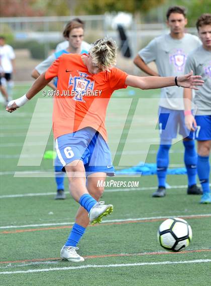 Thumbnail 3 in Durango vs Bishop Gorman photogallery.