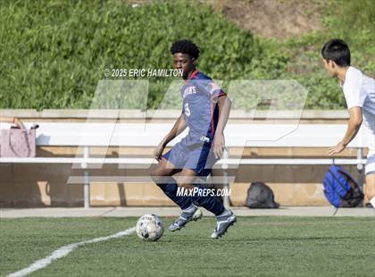 Thumbnail 2 in El Toro vs Leuzinger (South's Boys Varsity Soccer Tournament) photogallery.