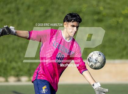 Thumbnail 2 in El Toro vs Leuzinger (South's Boys Varsity Soccer Tournament) photogallery.
